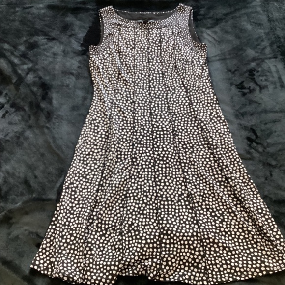 Perceptions New York women’s dress, black with white dots, sz M, sleeveless - Picture 7 of 7